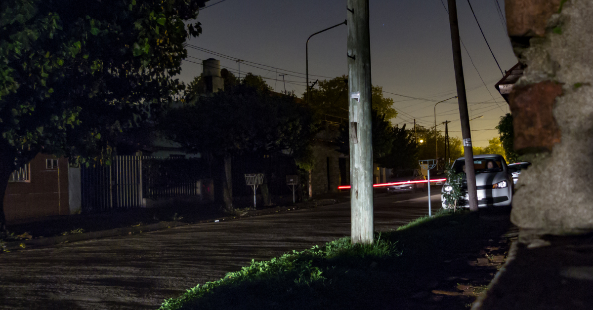 car crash into power line